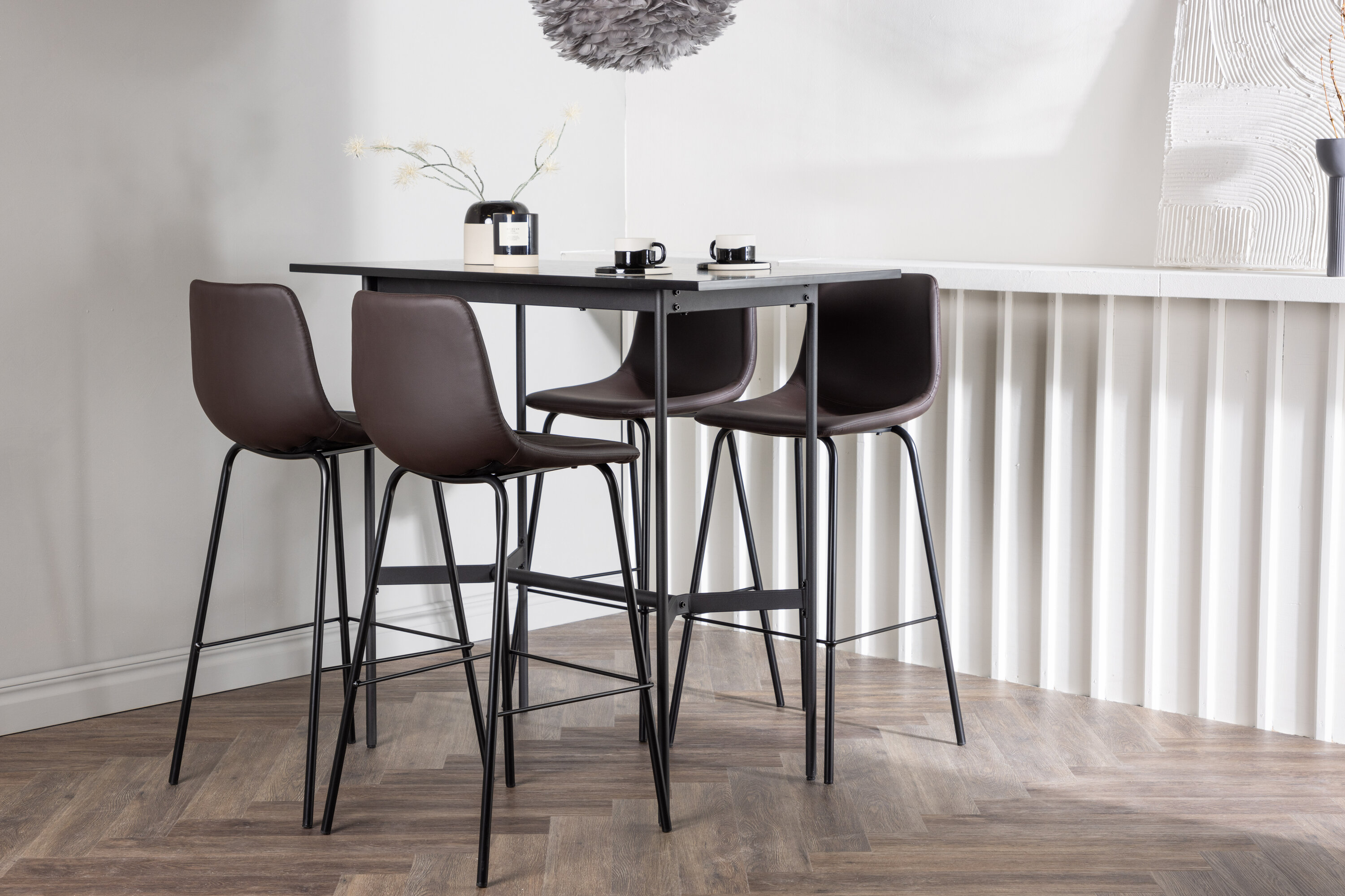 Bar-Set Rax mit den Stühlen Alexi